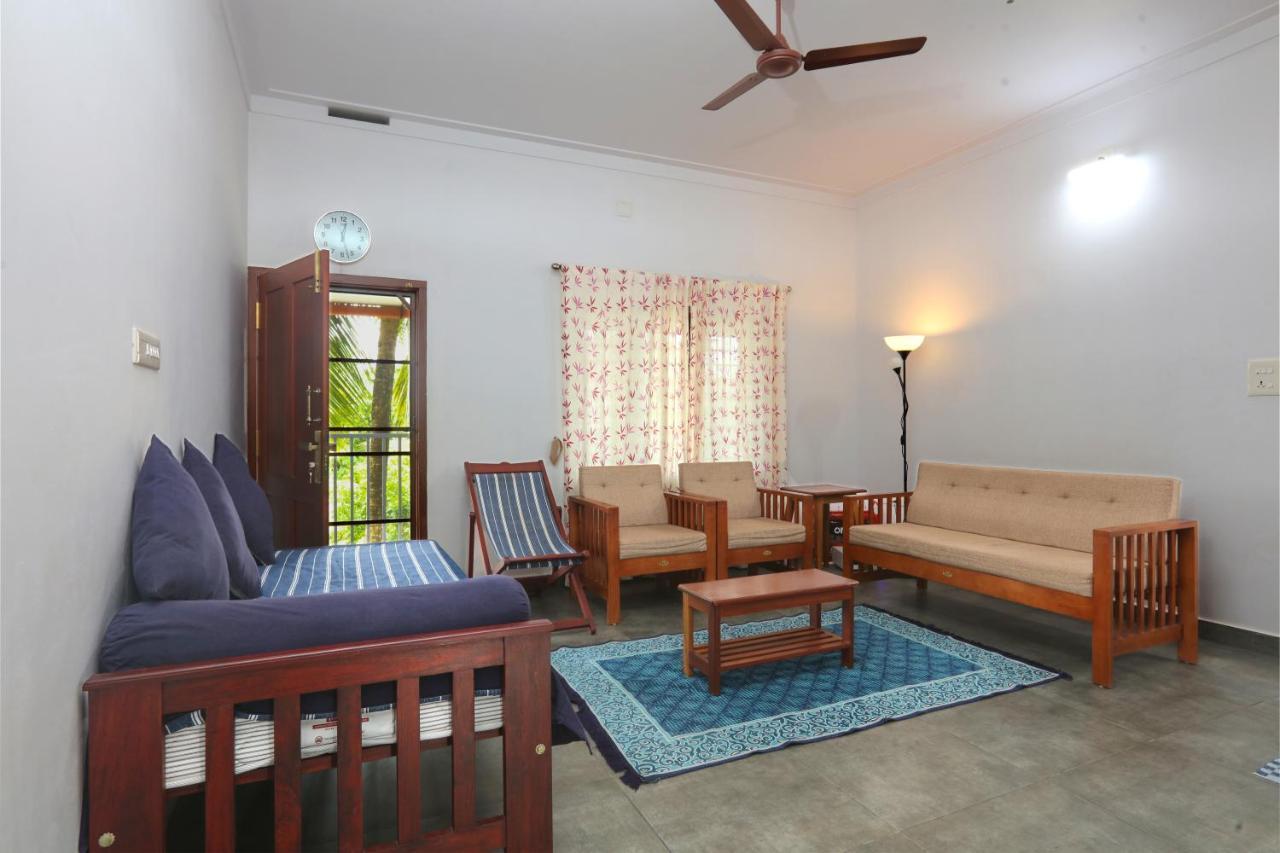 Monsoon Apartments Kannur Buitenkant foto